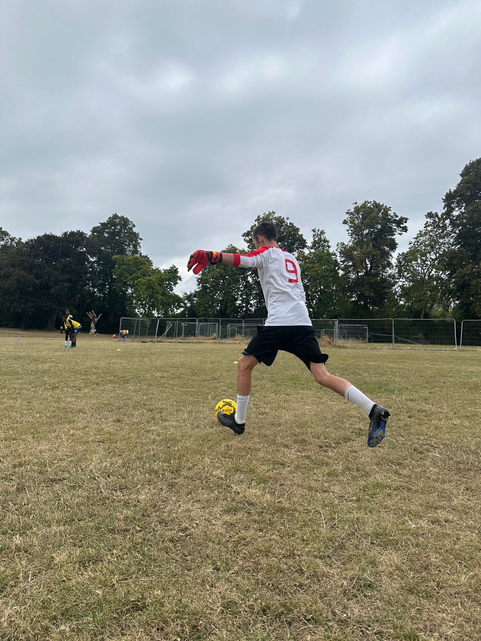 Goalkeeper Kick Champions FC